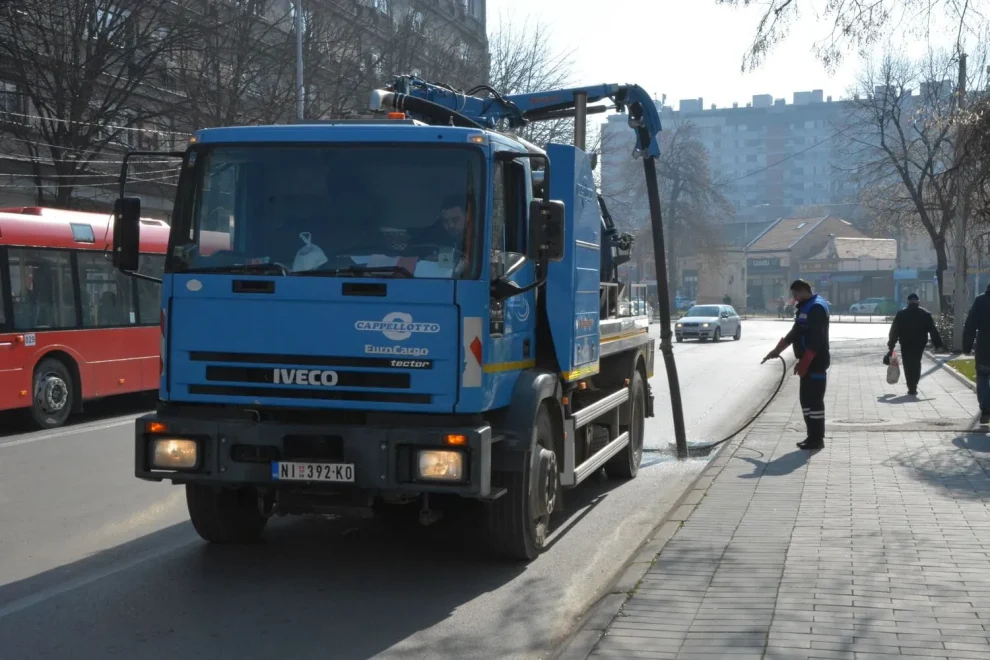 РАДОВИ, КВАРОВИ НА ВОДОВОДНОЈ МРЕЖИ И ПРЕКИДИ У ВОДОСНАБДЕВАЊУ